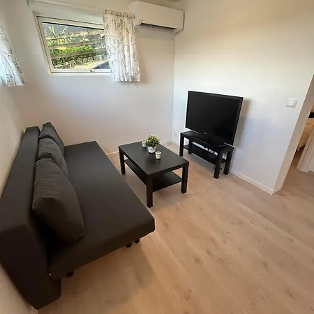 Temis Apartment, Private New 1 Bed And 1 Living With Sofa Bed And Lagre Kitchen, Share With Nobody No Parties *
