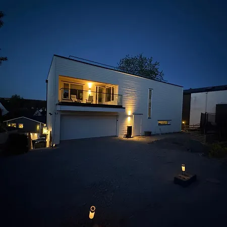 Lägenhet Temis Apartment, Private New 1 Bed And 1 Living With Sofa Bad And Lagre Kitchen, Share With Nobody